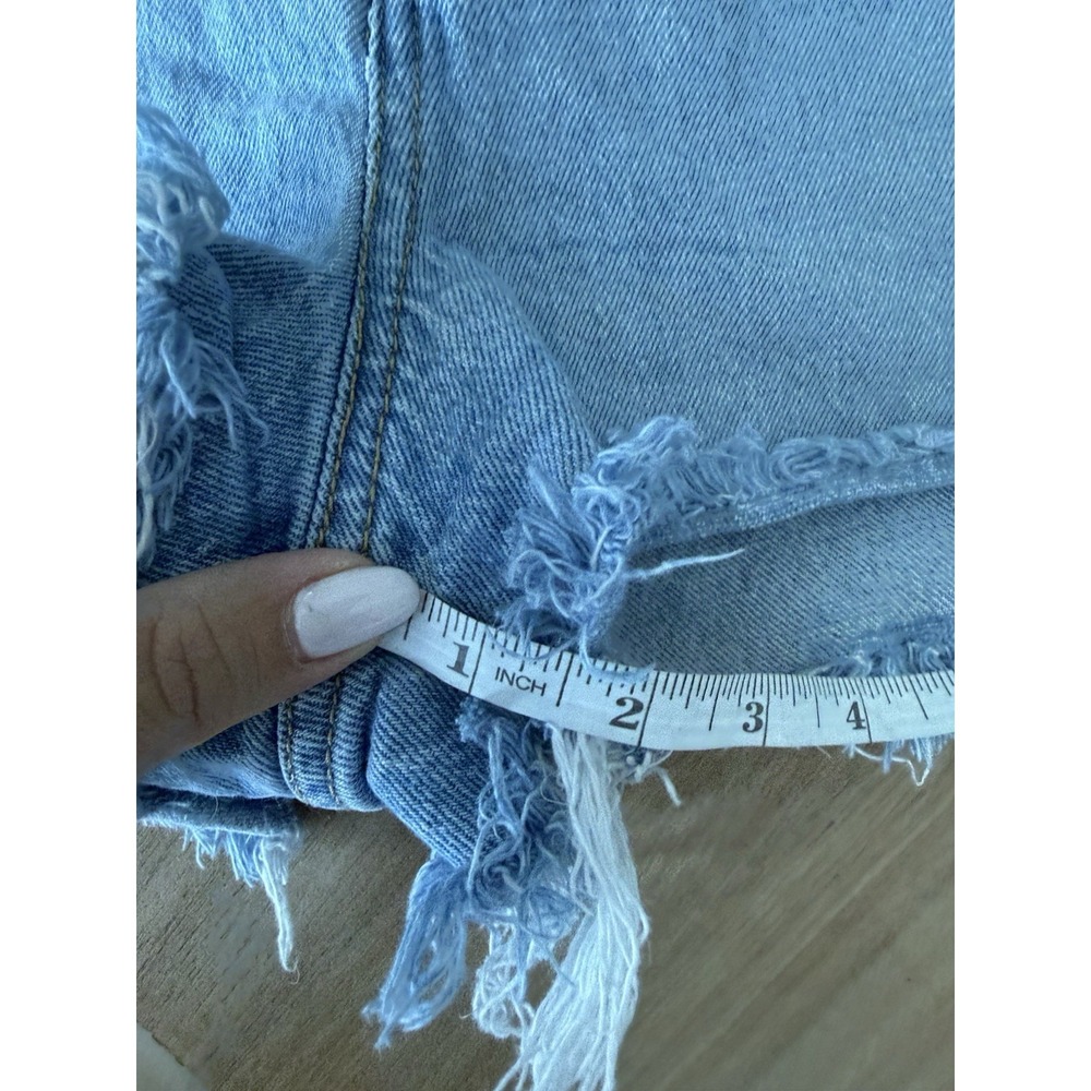 Levi's Ribcage Shorts Women 29 Light Wash High Rise Distressed Raw Hem Levis - Picture 10 of 10